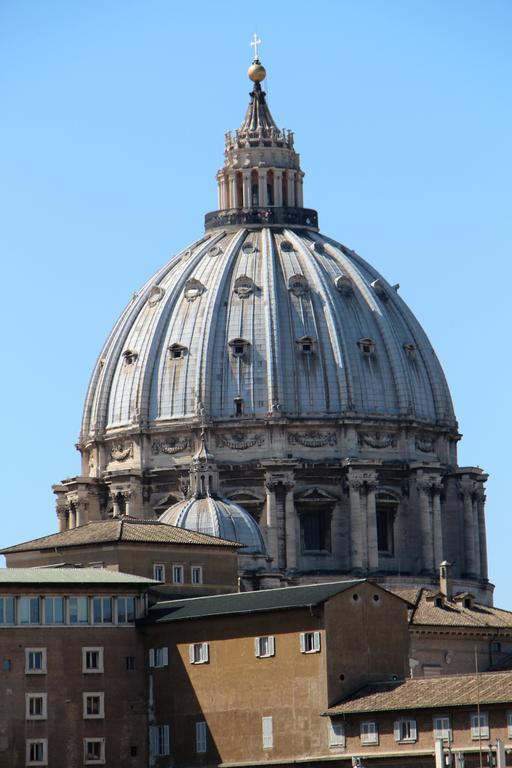 La Rosa Del Vaticano Luxury Apartment โรม ภายนอก รูปภาพ