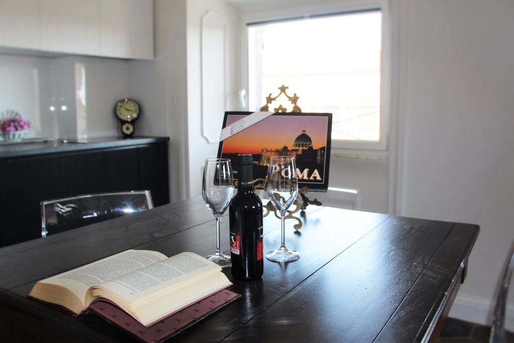 La Rosa Del Vaticano Luxury Apartment โรม ภายนอก รูปภาพ
