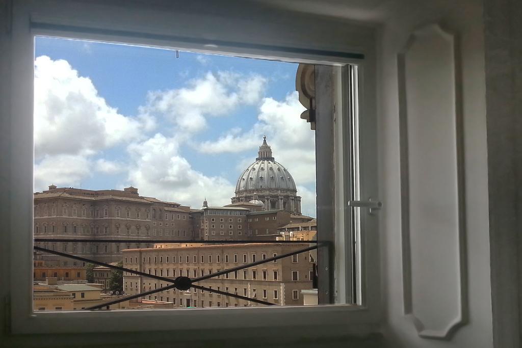 La Rosa Del Vaticano Luxury Apartment โรม ภายนอก รูปภาพ